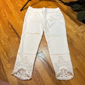 Chico Pull on Jegging Ankle size 10 Petite white